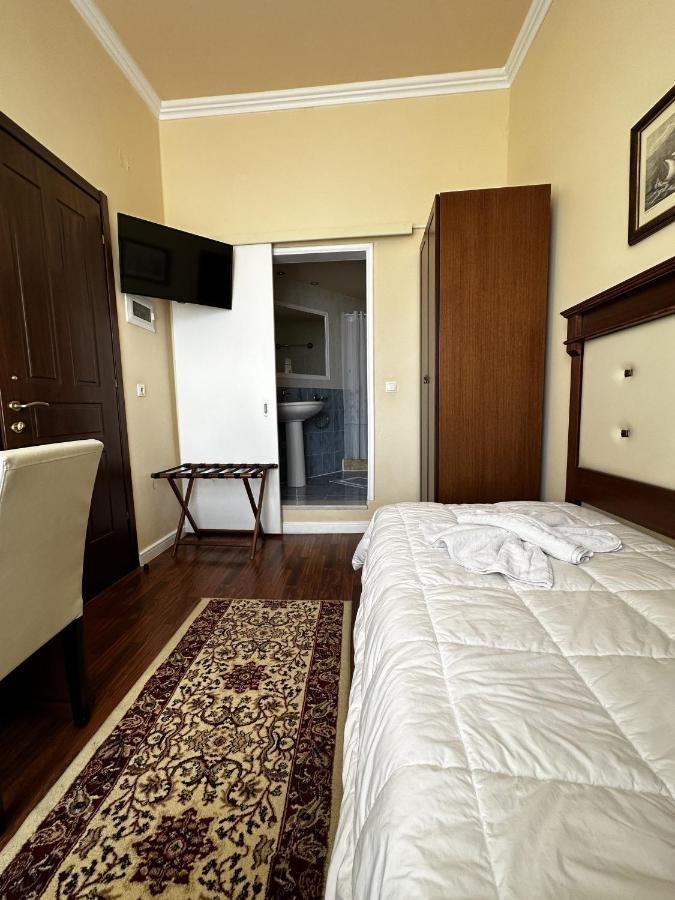 Hotel Aktaion Syros แอร์มูโปลี ภายนอก รูปภาพ