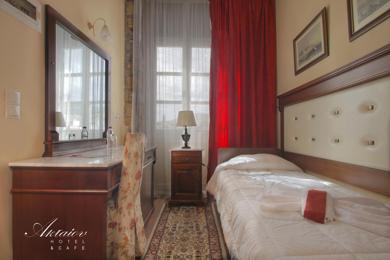 Hotel Aktaion Syros แอร์มูโปลี ภายนอก รูปภาพ